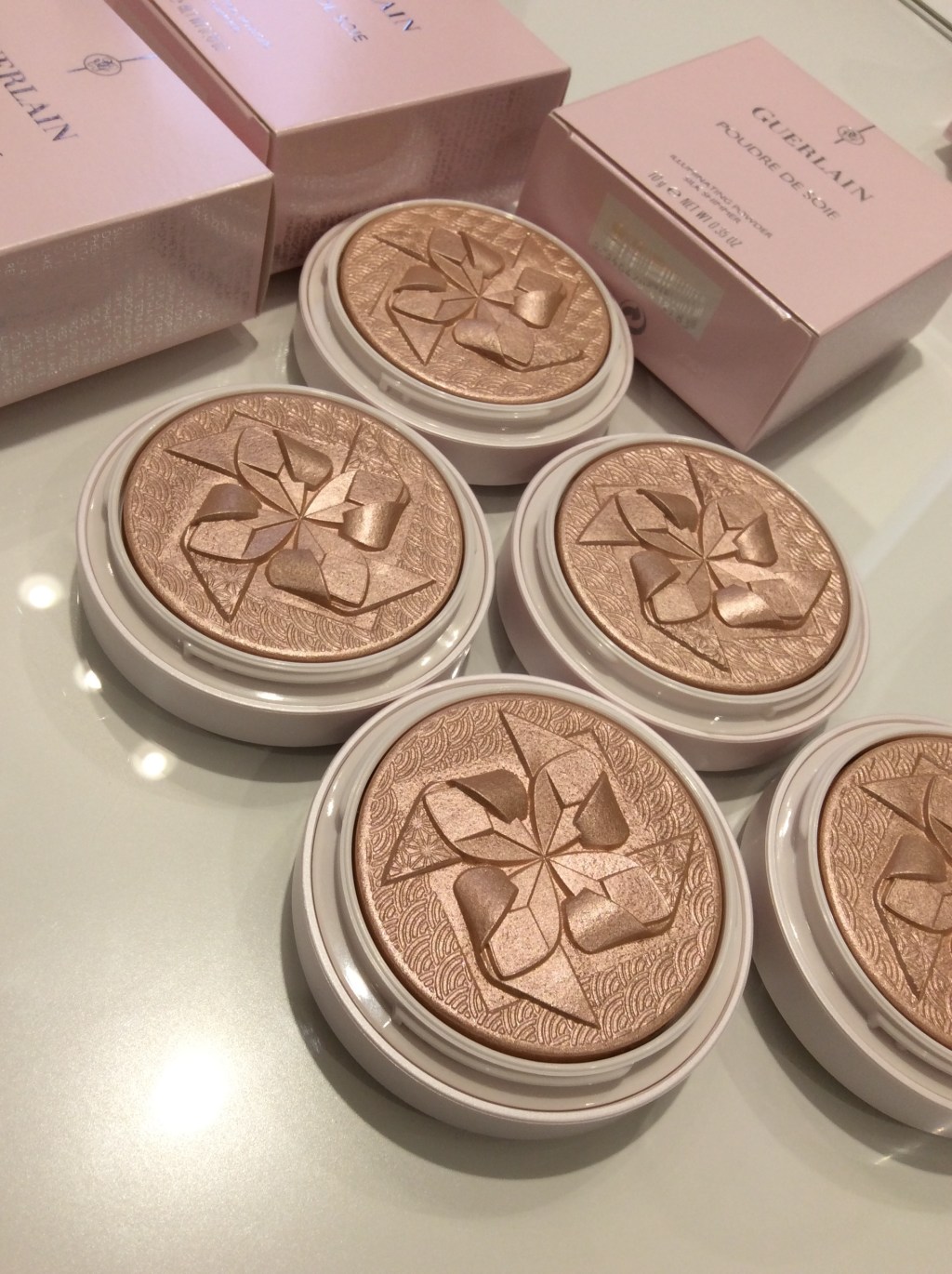 Guerlain POODRE DE SOIE 7800&nbsp;YEN