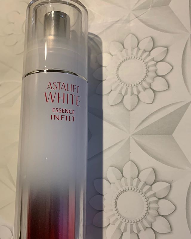#astalift white essence infilt
